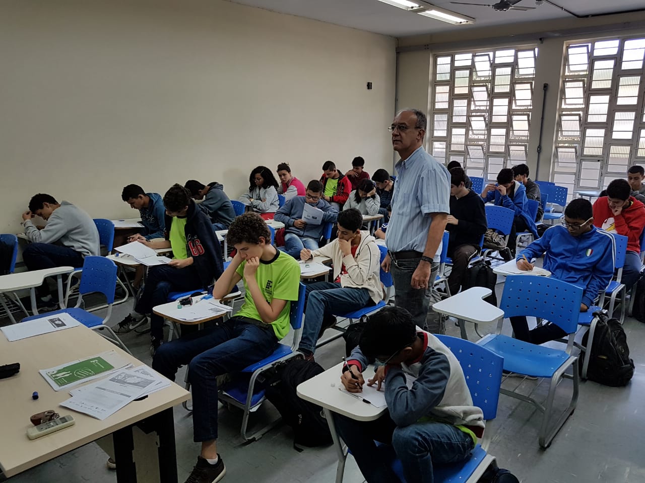 As provas da primeira fase da modalidade teórica foram aplicadas no câmpus e contou com a participação do coordenador do curso técnico integrado em Eletrônica, Arquimedes Lopes As provas da primeira fase da modalidade teórica foram aplicadas no câmpus e contou com a participação do coordenador do curso técnico integrado em Eletrônica, Arquimedes Lopes